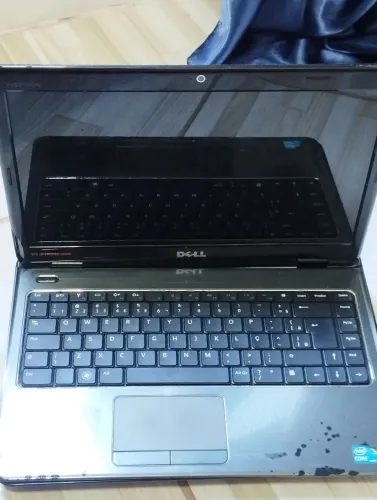 Dell inp n 4010 e Compaq pre CQ 23