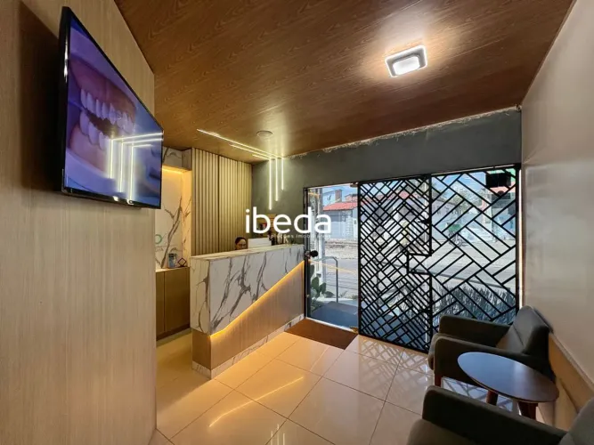 ibeda - Prédio comercial à venda em Ponta Negra, 3 andares - Comercial + 3 aptos