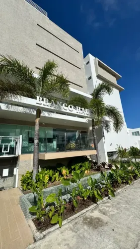pé na areia com vista mar definitiva