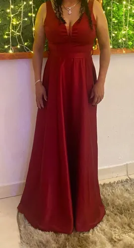 VESTIDO DE FESTA LONGO MARSALA 
