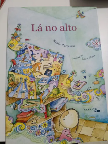 Lá no alto