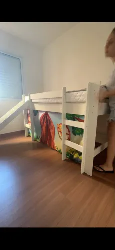 Vendo linda cama solteiro escorregador+cabana