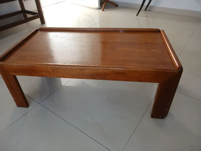 Mesa de centro retangular