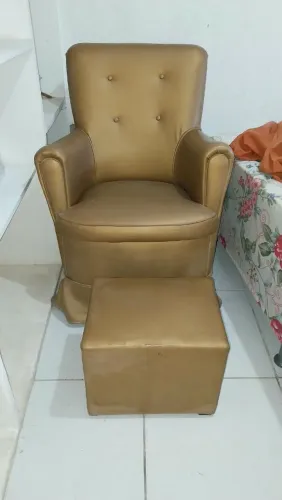 Poltrona de balanço com pulf 