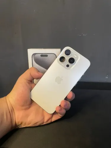 iPhone 15 Pro Titânio Branco - 256GB (SOMENTR TROCA COM VOLTA)