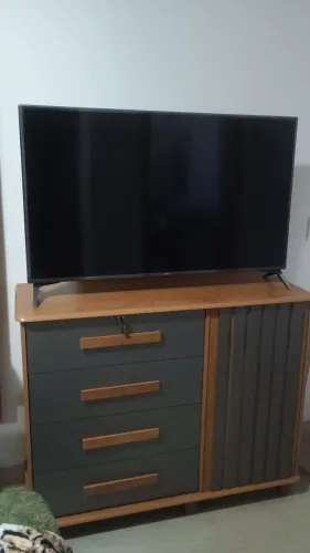 TV Smart LG 50 polegadas c/ defeito na tela