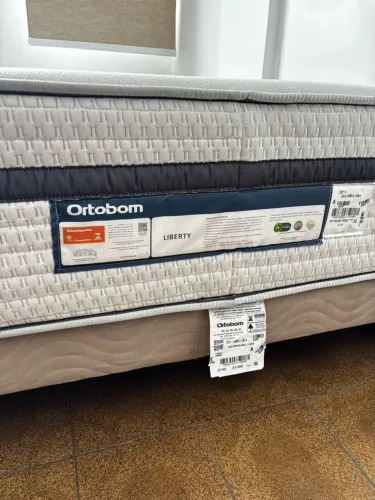 Cama Box