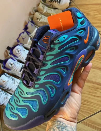 Nike Air Max Plus