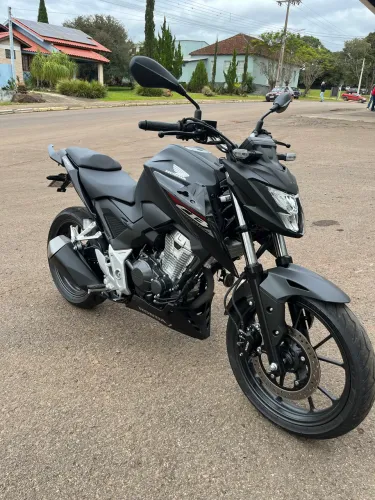 VENDO CB 300 TWISTER NOVA!!!