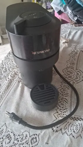 Cafeteira Nespresso vertuo pop preto