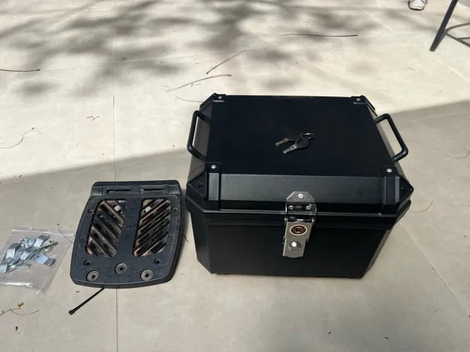 Bauleto Moto 50l - completo excelente estado