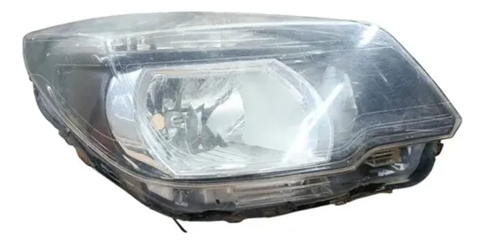 Farol S10 2014 2015 2016 Direito Com Detalhe Direito/passageiro