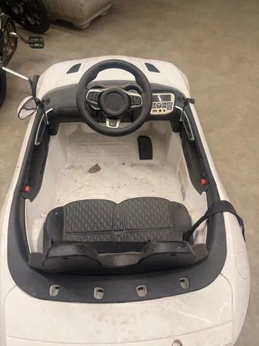 Carro elétrico infantil