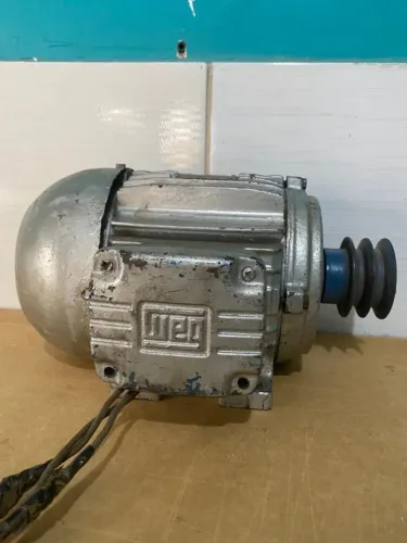 ? MOTOR WEG TRIFÁSICO 3CV + OPÇÃO COM INVERSOR DE FREQUÊNCIA (MONOFÁSICO)