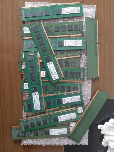 Memória DDR3, 4GB seminovas