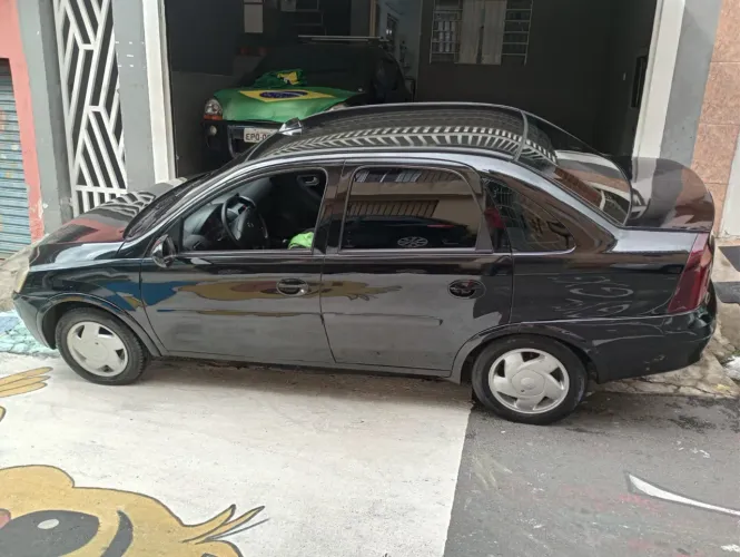 Chevrolet Corsa Sed. Premium 1.4 8V Econoflex 4P 2011