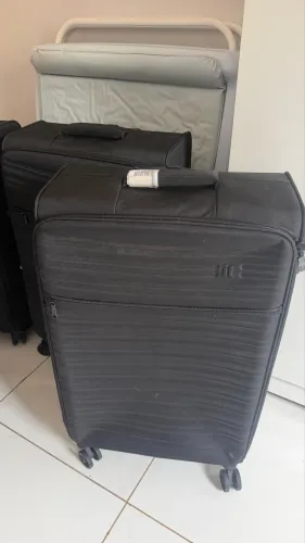 Mala de 23kg semi nova usada apenas uma vez $180