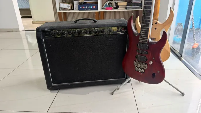 Amplificador Meteoro MCK 200 Andreas Kisser Signature 200W