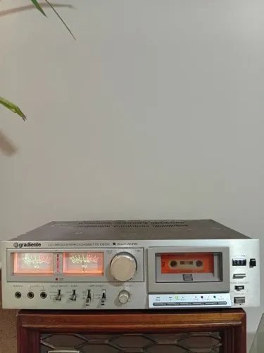 Tape deck gradiente cd5500 vu colorido