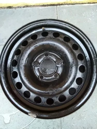 Rodas aro 15 Vw 5 Furos , com bicos semi nova