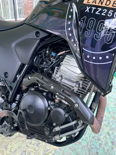 Vendo lander 250/2024 Bege 