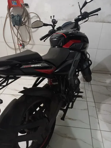 Vendo dominar Ns 200cc