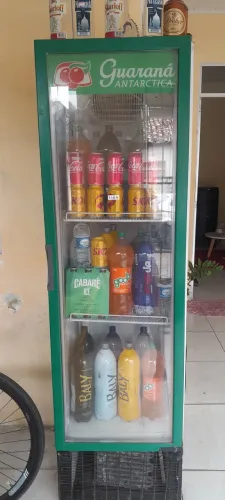 Vendo cervejeira da marca metáfrio está precisando trocar a borracha mas está gelando bem