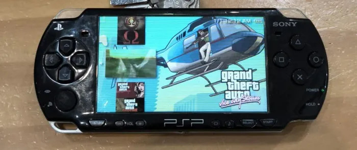 Psp Slim com Jogos na Memoria apenas R$700,00