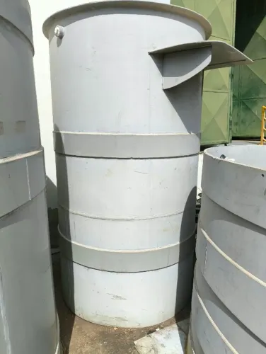 Vendo Tanques Industriais de PP varios tamanhos