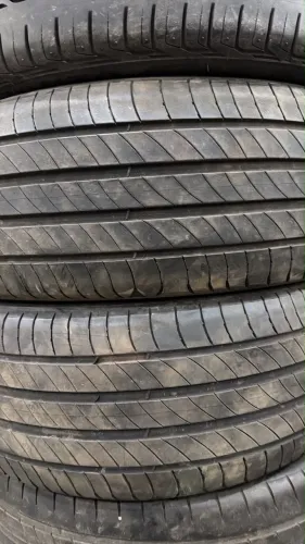 Pneus 225/45/17 marca michelin 