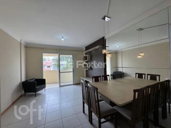 Apartamento à venda Rua Santo Antônio, Barreiros - São José