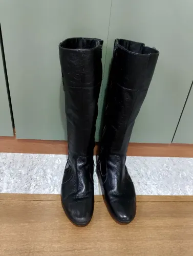 Bota montaria couro legítimo forrado interno com tecido que não descasca tam 35 tecido