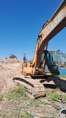 Escavadeira Hidráulica Case CX 220B