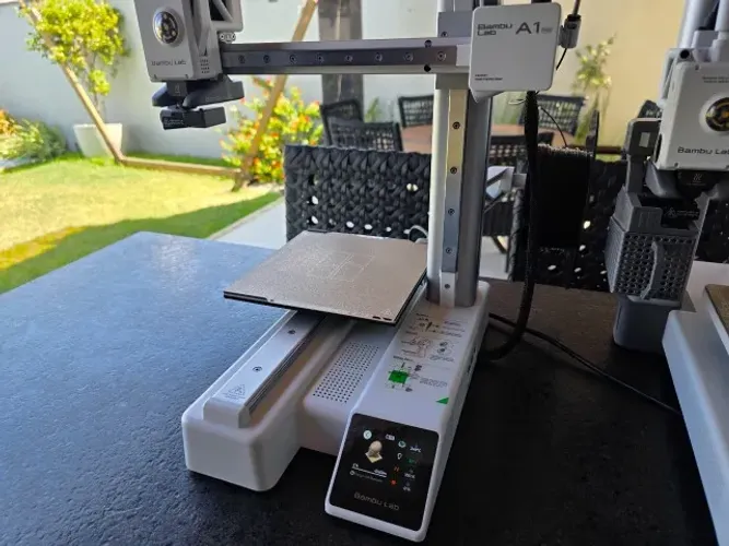 Impressora 3D Bambu Lab A1 Mini impecável, Funcionando 100%, Completa na caixa + NF