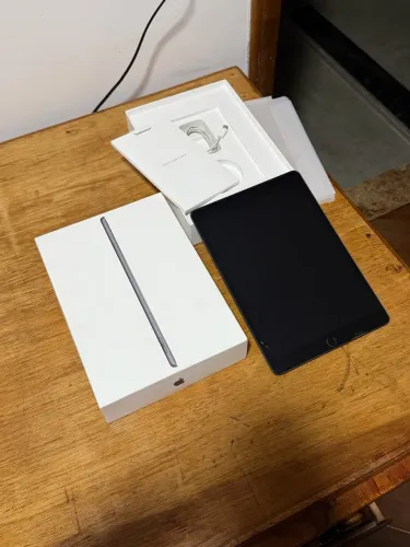 iPad 9 64gb Cinza Espacial - Completo na Caixa - Envio OLX Pay - Parcelo 18 e Troco