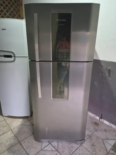 Geladeira duplex Electrolux inox digital 