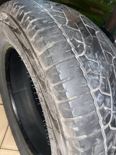 Pneu Pirelli 225/65 R17 - Meia Vida | Excelente Estado