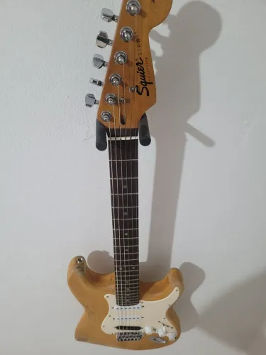 Guitarra Squier Custom
