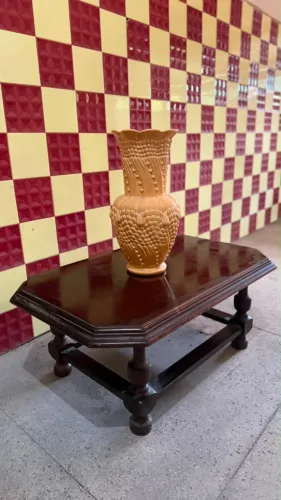 Mesa de Centro em Madeira- Charme Rustico e Elegância!