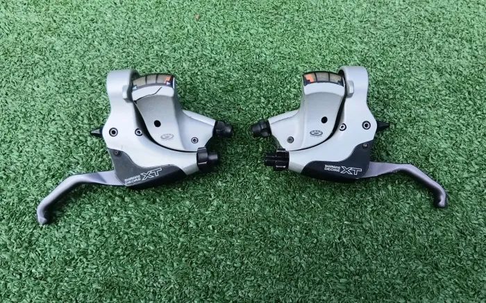 Trocadores Deore XT 9 V .. Jundiai !!