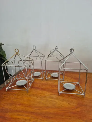 Gaiola / Lanterna Decorativa Metálica ou Dourada para Vela - 24x13cm