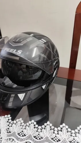 Capacete peels n60, valor negociável 