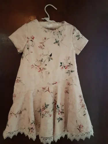 Vestido Zara Baby - tamanho 4 anos (cada)