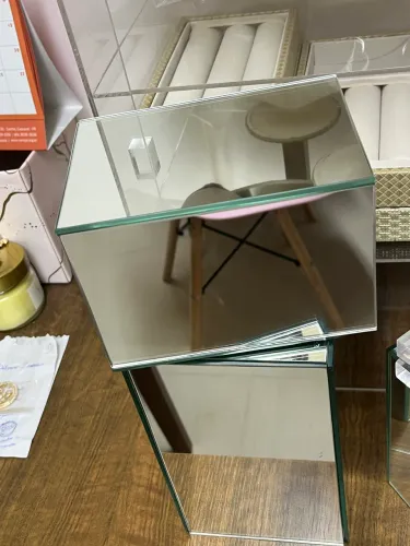 Expositor cubo para semijoias - todo espelhado 