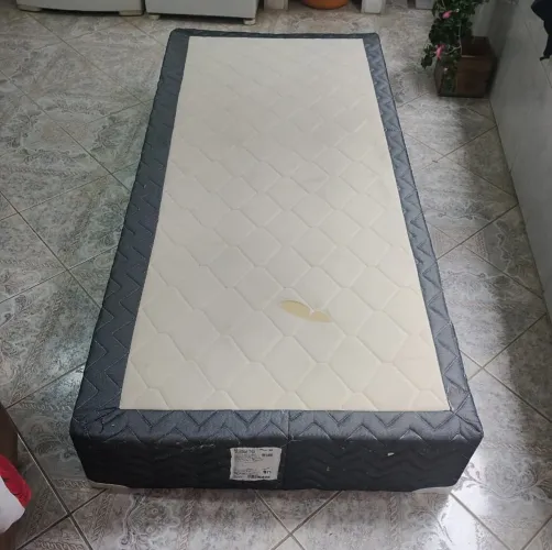 Cama box