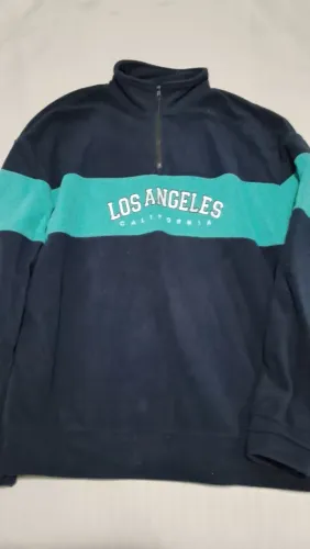 Blusa de lã, Los Angeles