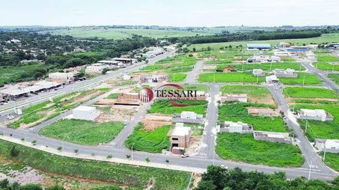 Vende terreno Colina azul com 237,35m2 plano face sombra bem localizado no bairro, pronto 