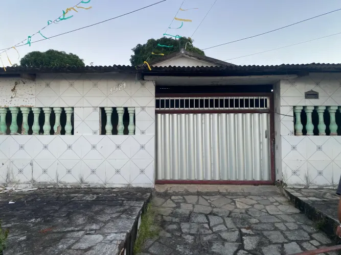 Vendo casa 130 mil