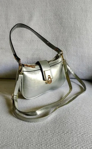 Bolsa Tiracolo Prata