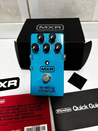 Pedal MXR ANALOG CHORUS M234